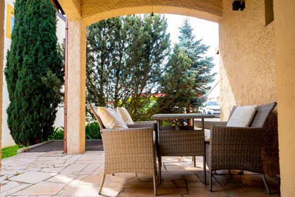 Maison de caractère de 261 m² sur 20 ares avec espaces de vie remarquables