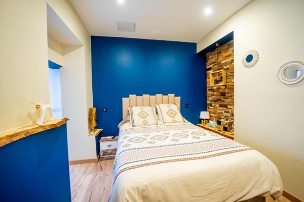 Maison de caractère de 261 m² sur 20 ares avec espaces de vie remarquables