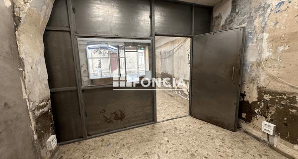 À vendre Local commercial 100 m² - Nîmes 30000
