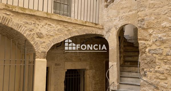 À vendre Local commercial 100 m² - Nîmes 30000