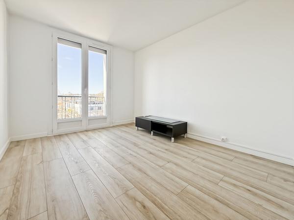 Appartement Pessac T5 (82m2 + Cave ) refais à neuf