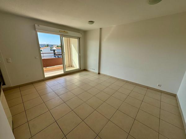 Appartement Nimes 2 pièce(s) 45.26 M2 avec terrasse et parking