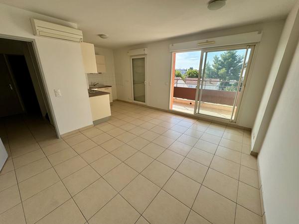 Appartement Nimes 2 pièce(s) 45.26 M2 avec terrasse et parking
