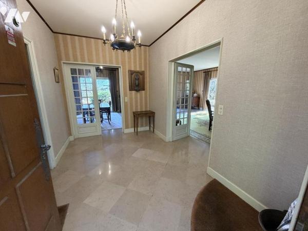 BEAUNE située au calme maison de 150 m² sur 2550 m² de terrain 