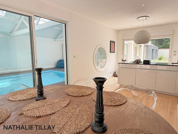 Ardon, proche Orléans, golf de Limere, à vendre Maison d'architecte, avec jardin et piscine