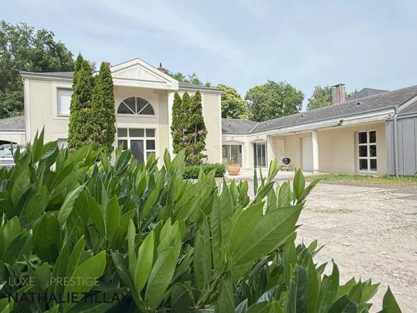 Ardon, proche Orléans, golf de Limere, à vendre Maison d'architecte, avec jardin et piscine