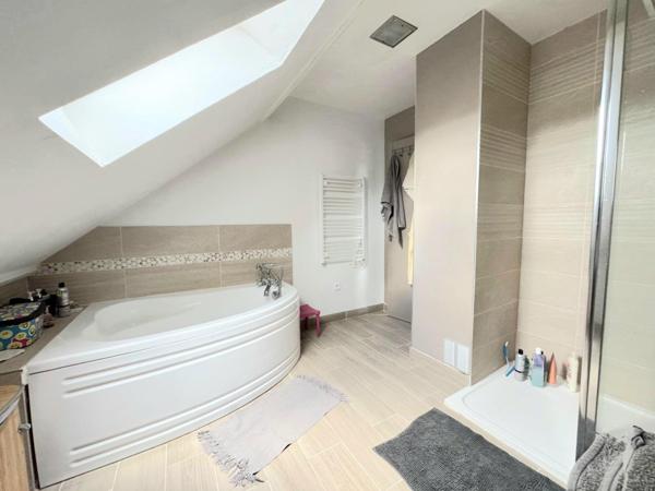 Maison 150 M2- 4 chambres- Freneuse 78840