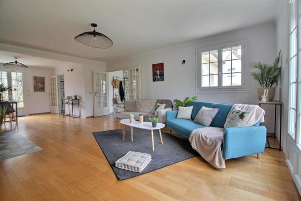 Maison familiale proche de la gare