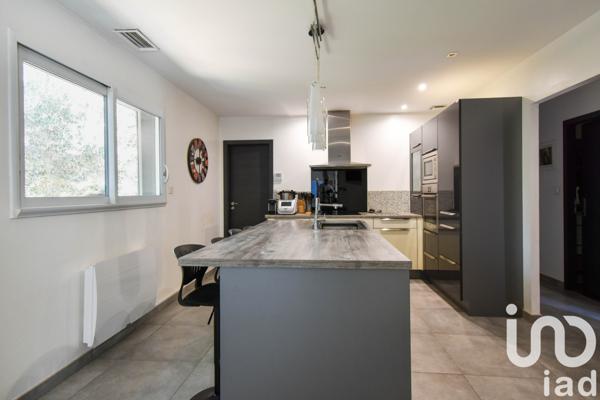 Maison à vendre 4 pièces 110 m² Roquevaire