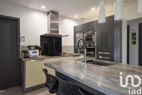 Maison à vendre 4 pièces 110 m² Roquevaire