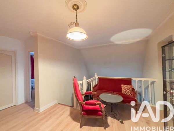 Maison à vendre 8 pièces 239 m² Abondant