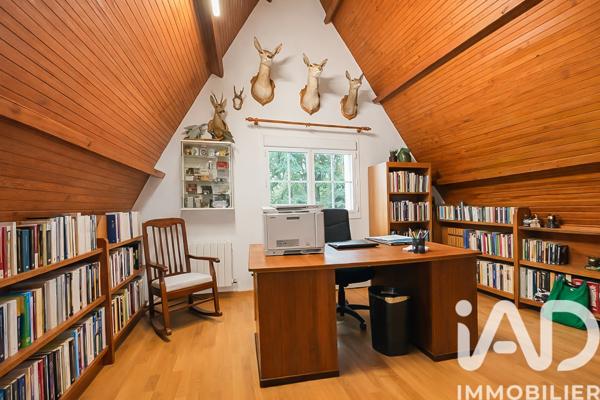 Maison à vendre 8 pièces 239 m² Abondant