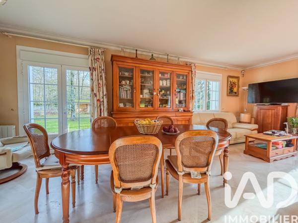 Maison à vendre 8 pièces 239 m² Abondant