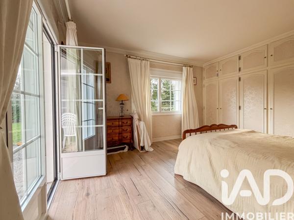 Maison à vendre 8 pièces 239 m² Abondant