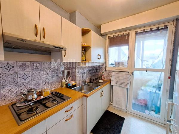 A SAISIR à Luxeuil les bains, charmant appartement avec balcon et garage !
