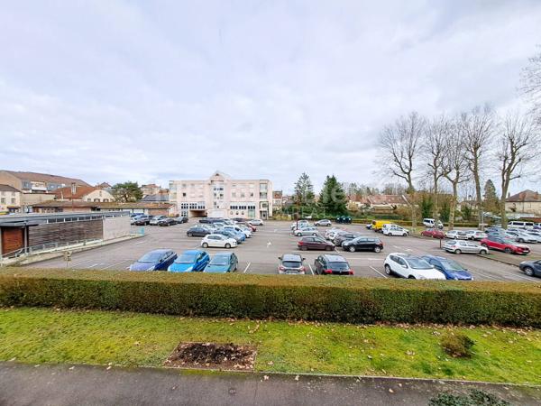 A SAISIR à Luxeuil les bains, charmant appartement avec balcon et garage !