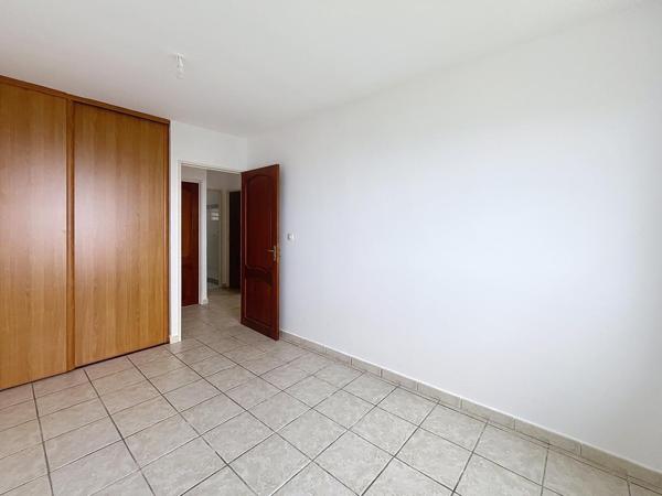 BEL APPARTEMENT AVEC VUE MER