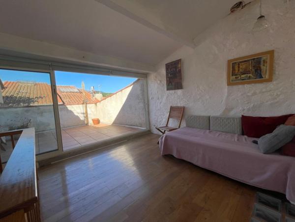 Maison de village avec terrasse
