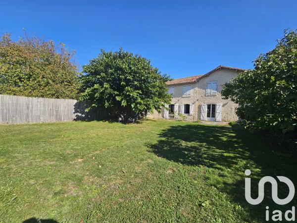 Maison à vendre 8 pièces 277 m² Courcôme