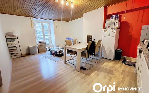 Appartement à vendre    2 pièces • 45 m2 Murat