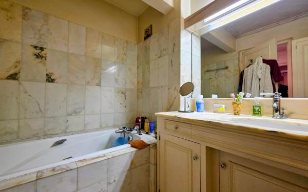 Appartement à vendre    3 pièces • 71 m2 Saint-Maur-des-Fossés