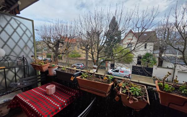 Appartement à vendre    3 pièces • 71 m2 Saint-Maur-des-Fossés