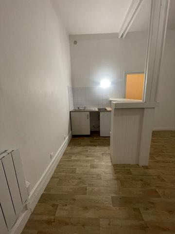 A louer appartement T2 - Caudebec les Elbeuf 76320 - Réf LIRDCFC