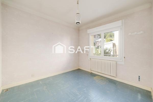 Idéal Primo-accédants, Sous sol complet, toiture et huisseries 10 ans...