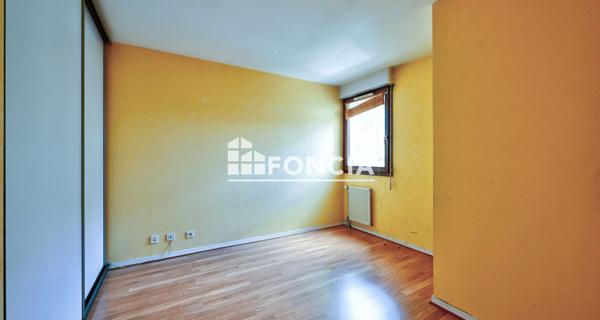 À vendre Appartement 4 pièces 82.38 m² - Montigny-le-bretonneux 78180