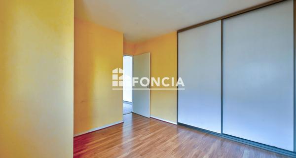 À vendre Appartement 4 pièces 82.38 m² - Montigny-le-bretonneux 78180