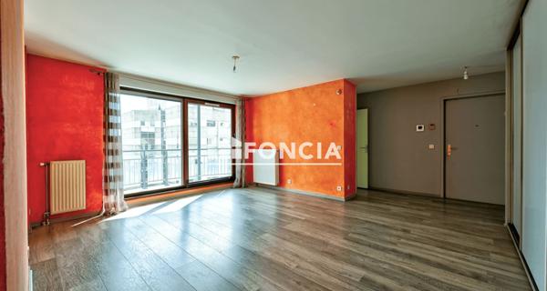 À vendre Appartement 4 pièces 82.38 m² - Montigny-le-bretonneux 78180