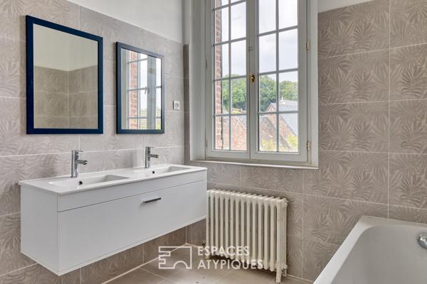 Villa balnéaire et ses dépendances aménagées proche du port de plaisance