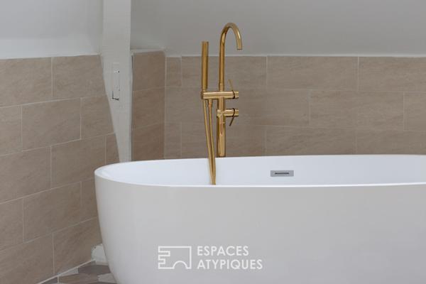 Villa balnéaire et ses dépendances aménagées proche du port de plaisance