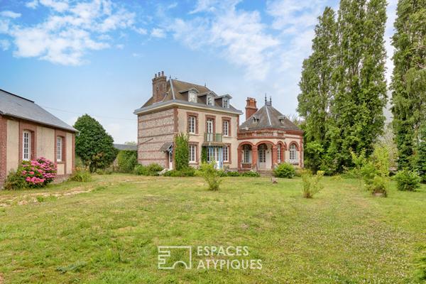 Villa balnéaire et ses dépendances aménagées proche du port de plaisance