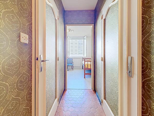 Appartement
         4 pièces
        - 76 m² Exclusivité 120 000 € *