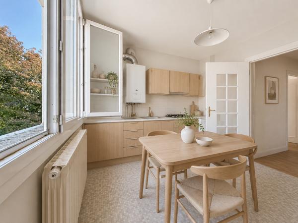 Appartement
         4 pièces
        - 76 m² Exclusivité 120 000 € *