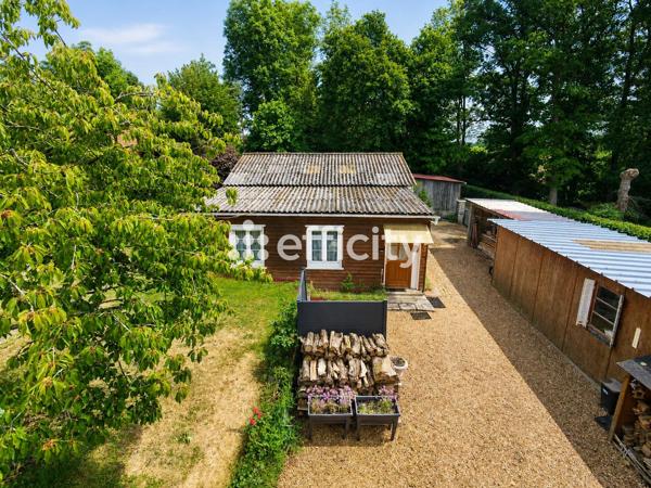 Maison
         5 pièces
        - 123 m² 263 800 € *