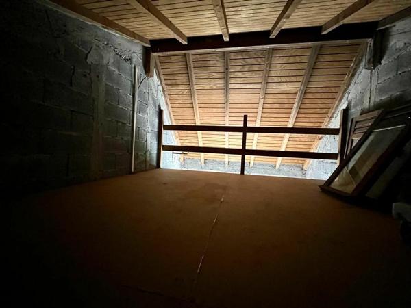 Maison à louer    5 pièces • 100 m2 Morne-à-l'Eau