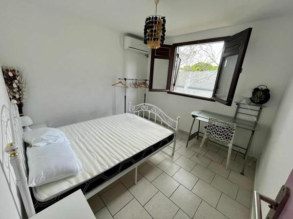 Maison à louer    5 pièces • 100 m2 Morne-à-l'Eau