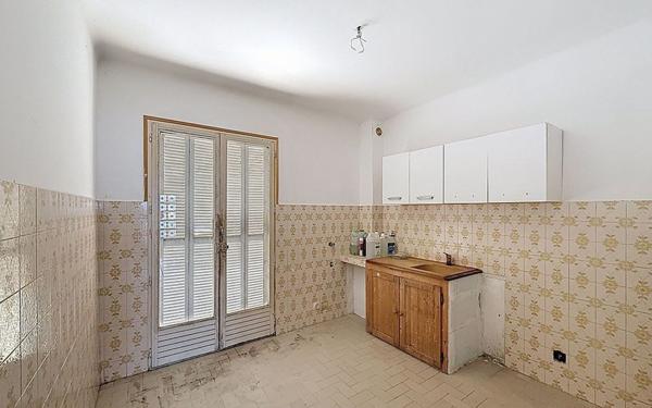 Appartement à vendre    4 pièces •  Sartène