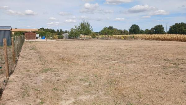 Terrain à vendre à Saint-Christophe-en-Bresse (71370)