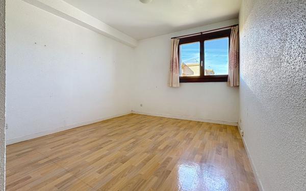 Appartement à vendre    3 pièces • 62,74 m2 Fréjus