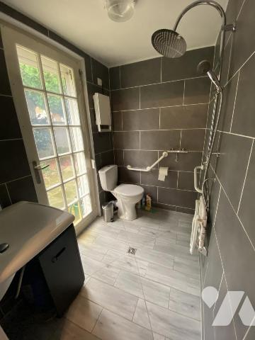 Maison de ville 4 chambres jardin et garage.