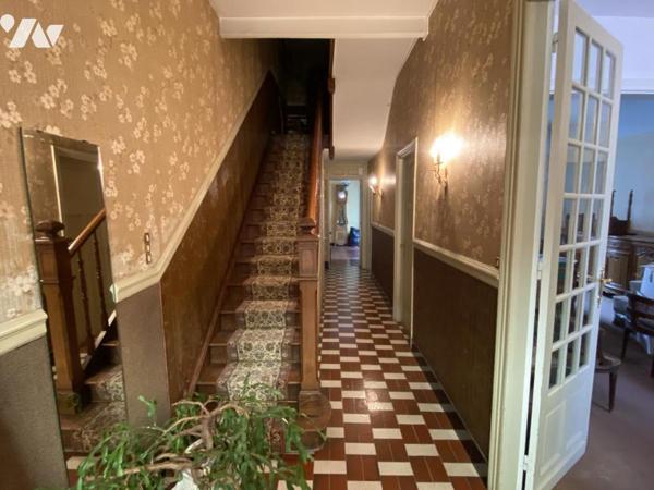 Maison de ville 4 chambres jardin et garage.