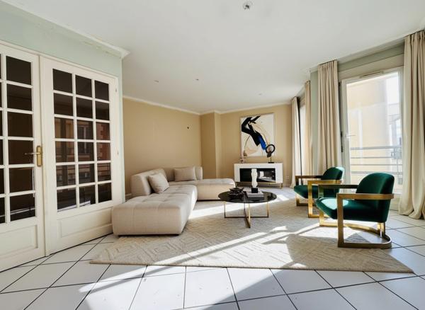 APPARTEMENT T4 DERNIER ETAGE AVEC GARAGE