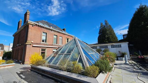 Superbe Propriété avec Centre Wellness Piscine, Sauna