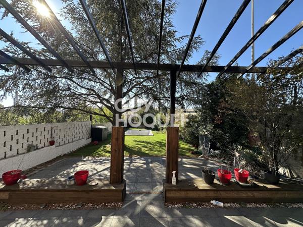 CARCASSONNE – MAISON FAMILIALE 179 m², 6 CHAMBRES, PISCINE ET GARAGES