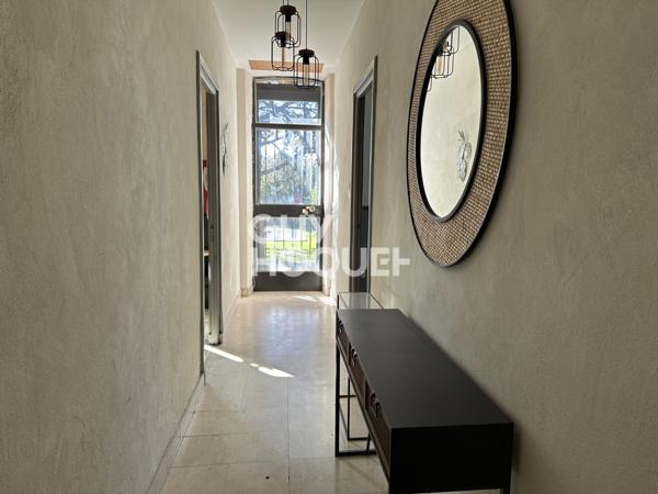 CARCASSONNE – MAISON FAMILIALE 179 m², 6 CHAMBRES, PISCINE ET GARAGES