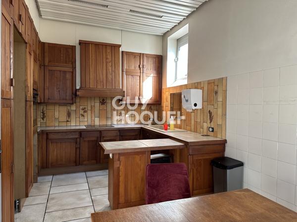 CARCASSONNE – MAISON FAMILIALE 179 m², 6 CHAMBRES, PISCINE ET GARAGES