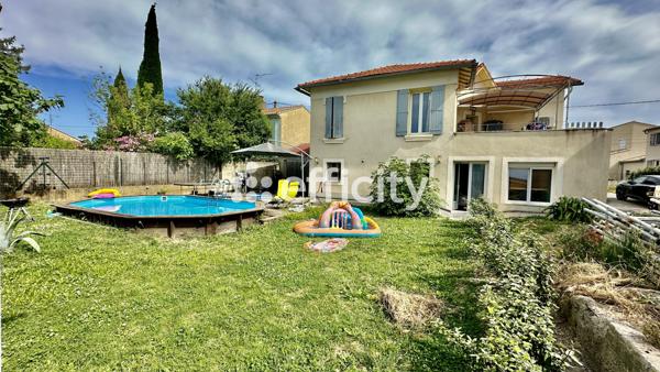 Maison 8 pièces - 155 m² Exclusivité efficity